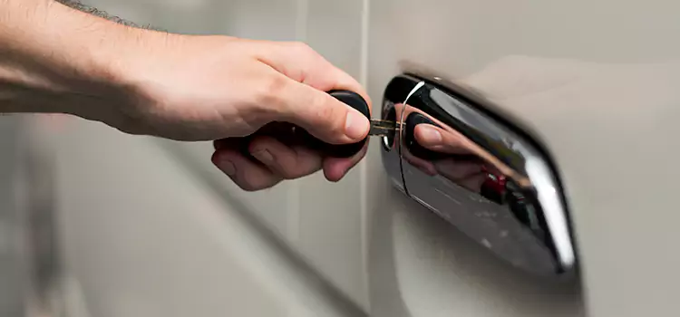 Why Choose Our Auto Locksmith Team in Burbank, CA?