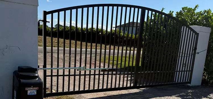 Driveway Fence Repair Burbank